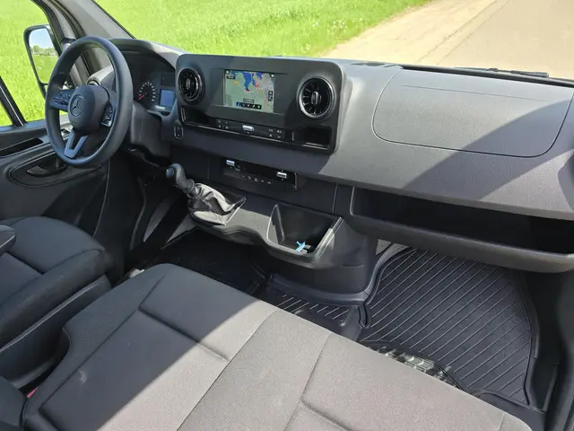 Mercedes-Benz Sprinter 315 1.9 CDI L3 H2 RWD 2023 Diesel 15