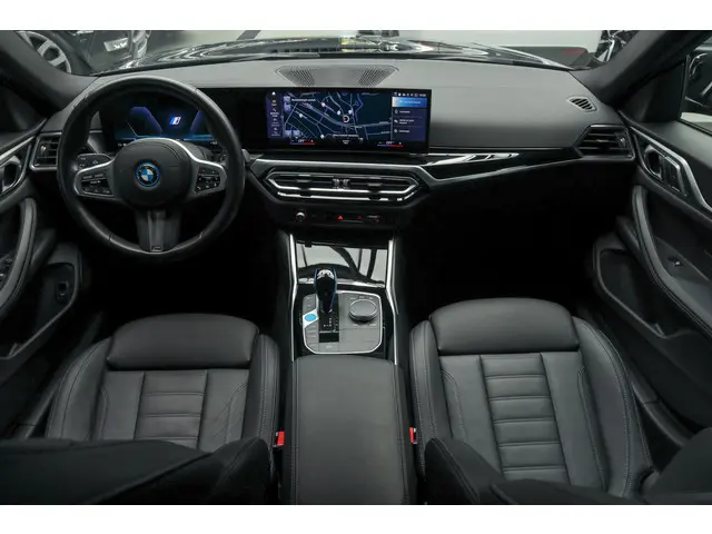 BMW i4 eDrive40 84 kWh M-pakket 2022 Elektrisch 24