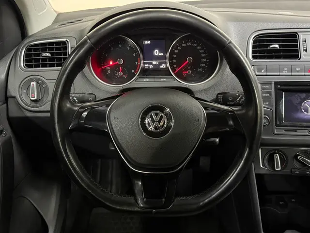 Volkswagen Polo 1.2 TSI Bluemotion 2014 Benzine 9