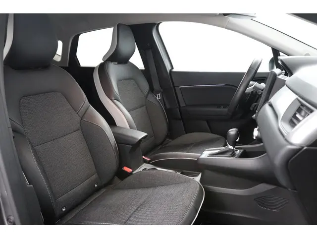 Renault Captur 1.3 TCe 140 Intens 2022 Benzine 27