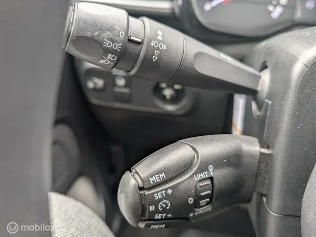 Citroën C3 1.2 PureTech Feel 105g 2017 Benzine 17