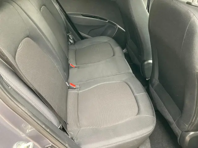 Hyundai i10 1.0i Premium cc, Nvi,Pdc,... 2019 Benzine 6