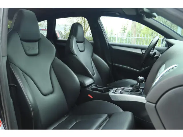 Audi RS4 AVANT 4.2 V8 FSI QUATTRO AUT. 2013 Benzine 17