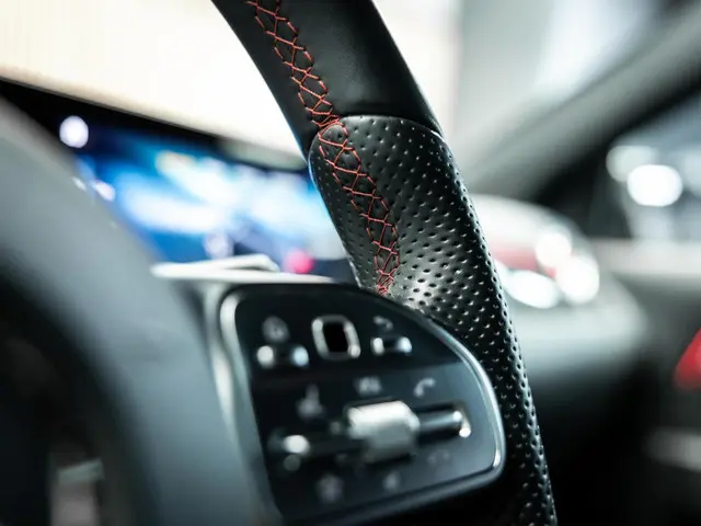 Mercedes-Benz GLA 200 AMG Line 2023 Benzine 32