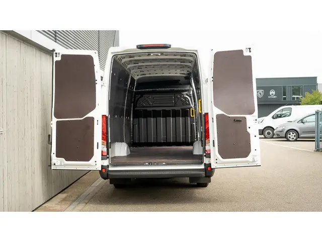 Iveco Daily 35S16V 2.3 410 H2 2024 Diesel