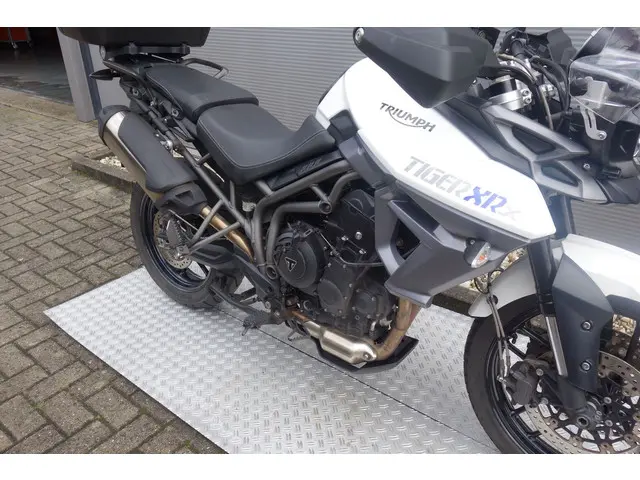 Triumph Tiger  800 XRX 2016 Benzine 8