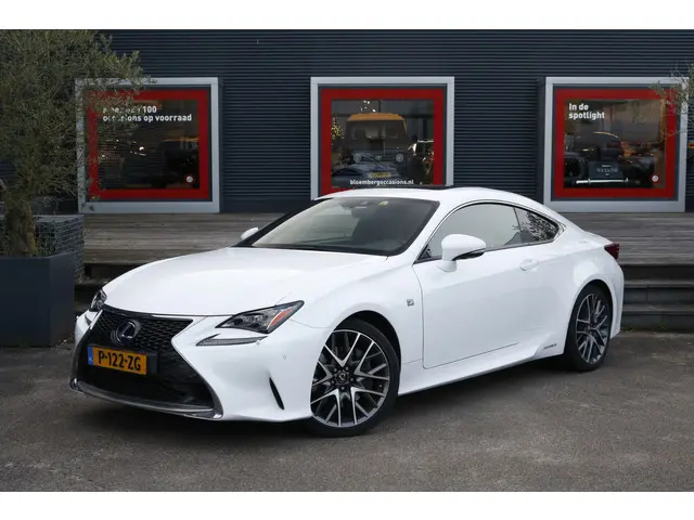 Lexus RC