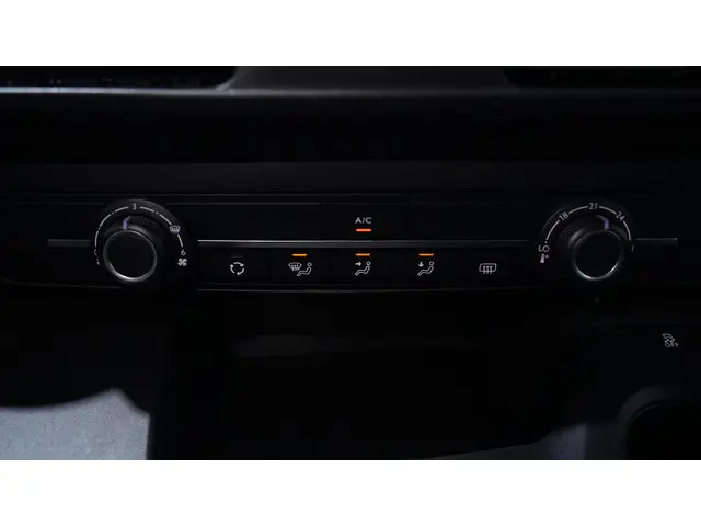 Opel Combo Tour 1.2 Turbo L2H1 Edition 7p. 2020 Benzine 29