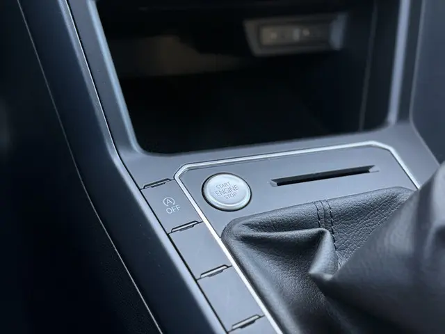 Volkswagen Polo 1.0 TSI R-Line Business 2023 Benzine 43