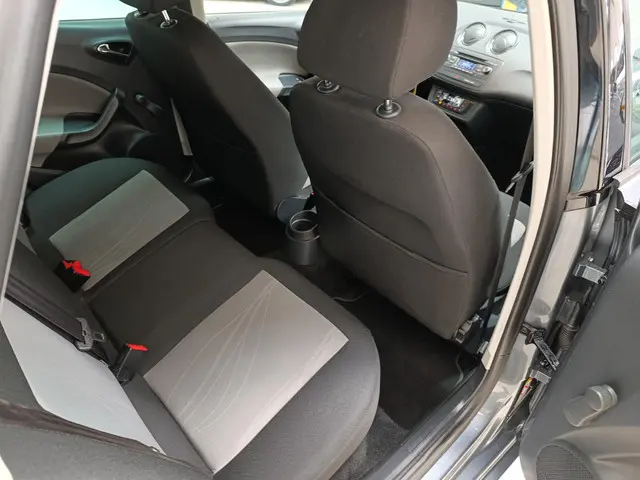 SEAT Ibiza 1.2 TSI Style 2014 Benzine 12