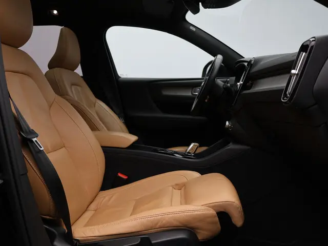 Volvo XC40 T4 Recharge Inscription 2022 Hybride Benzine 9