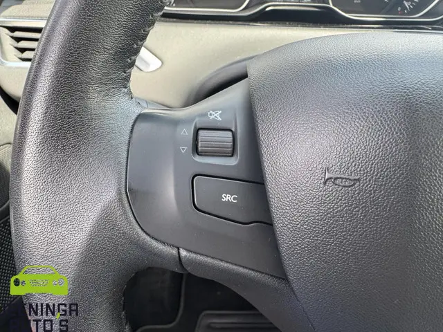 Peugeot 208 1.6 VTi Allure | Navi | Clima | Cruise 2012 Benzine 8
