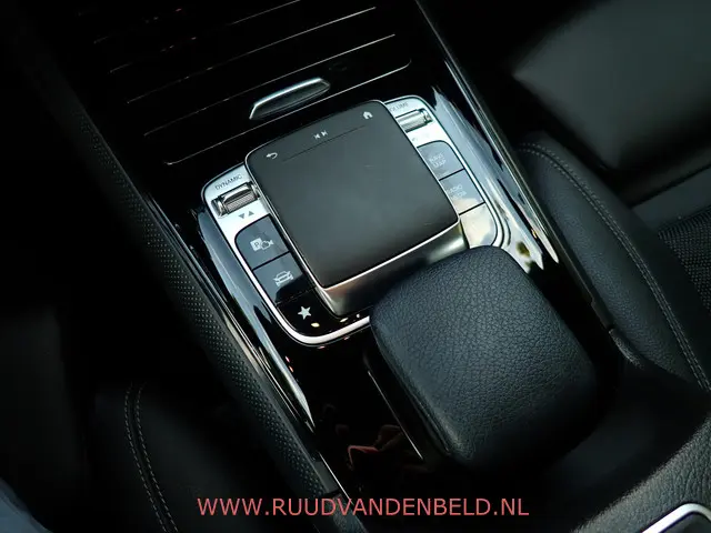 Mercedes-Benz B-Klasse 180D 2019 Diesel 24