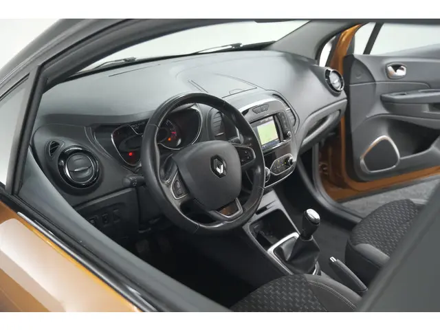 Renault Captur TCe 90 Intens 2019 Benzine 2