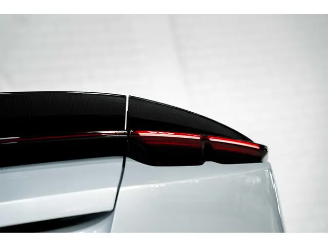 Ferrari 12Cilindri V12 2025 Benzine 11