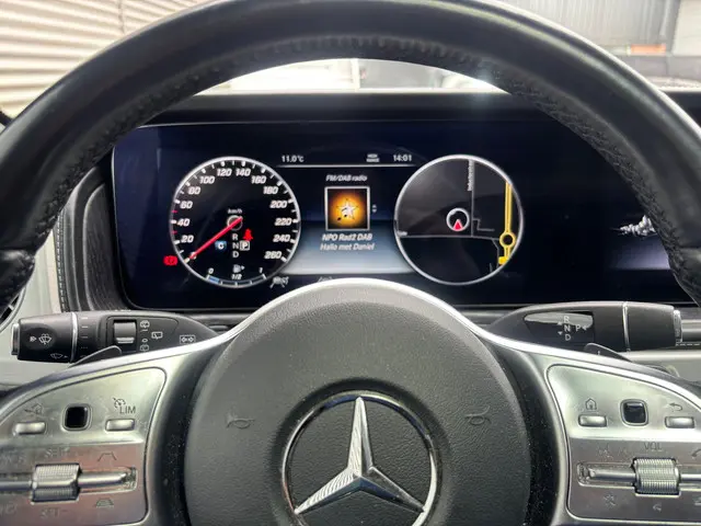 Mercedes-Benz G-Klasse 500 2023 Benzine 16
