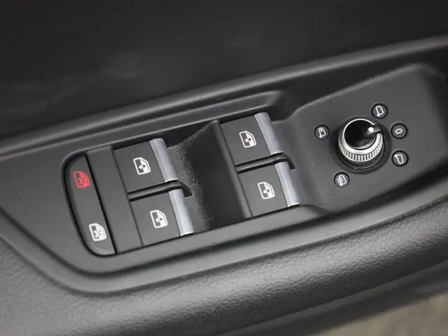 Audi A4 Avant 35 TFSI/150PK S Line 2021 Benzine 23