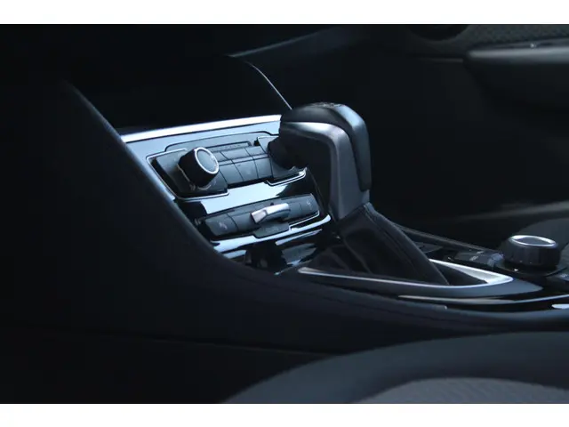 BMW 2 Serie Active Tourer 218i Sport 2015 Benzine 35