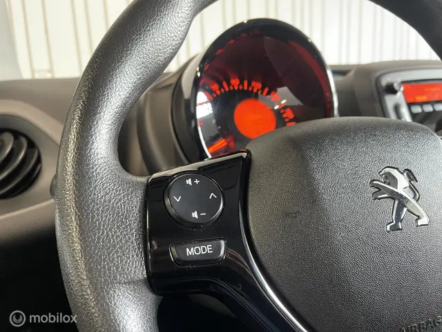 Peugeot 108 1.0 e-VTi Access 2018 Benzine 16