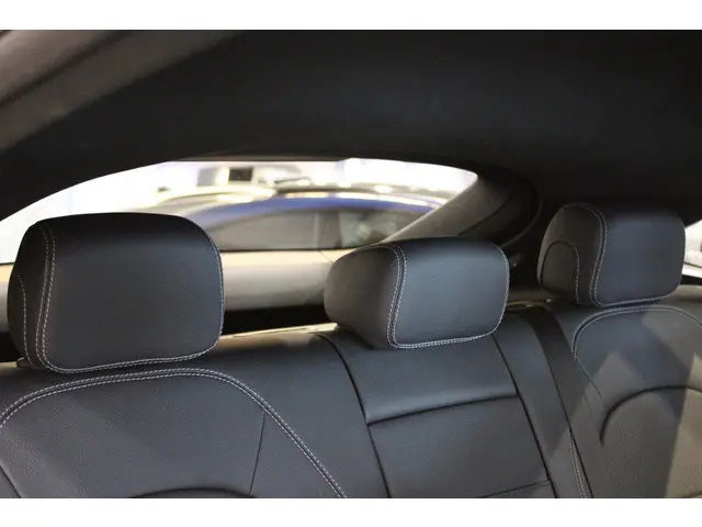 Mercedes-Benz GLC Coupé 300 4MATIC Premium 2019 Benzine 13