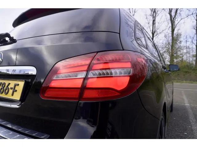 Mercedes-Benz B-Klasse 160 Business 2017 Benzine 10