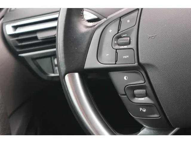 Citroën C4 Picasso 1.2 PureTech Intensive 2016 Benzine 20