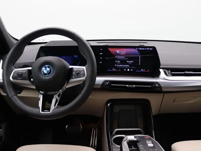 BMW iX1 xDrive30 2024 Elektrisch 26