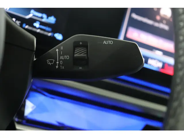 BMW 7 Serie 750e xDrive 2024 Hybride Benzine 25