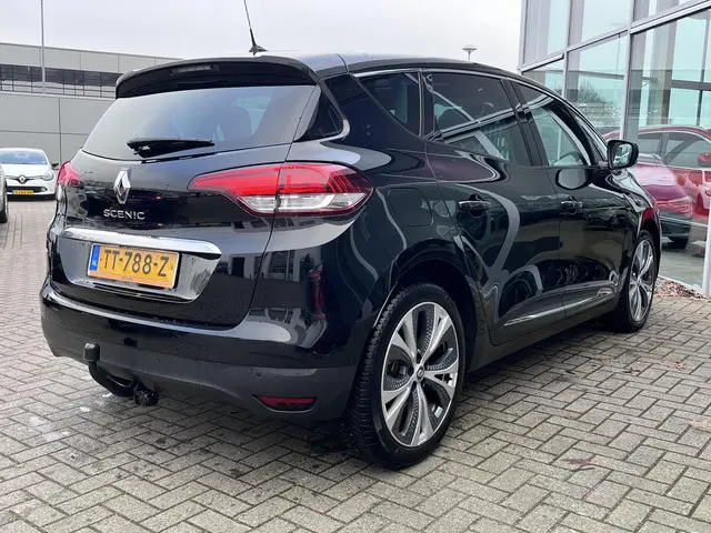 Renault Scénic 1.3 TCe Bose 2018 Benzine 2