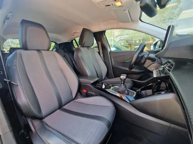 Peugeot 208 1.2T 100pk Blue Lease Allure 2020 Benzine 12