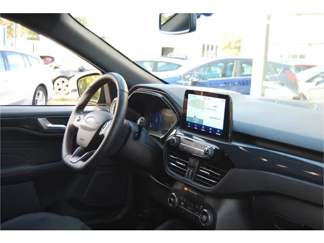Ford Kuga 2.5 PHEV ST-Line X 225pk 2022 Hybride Benzine 38