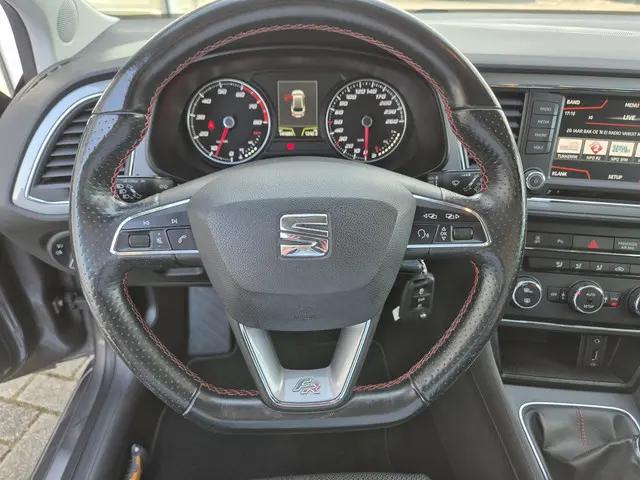 SEAT Leon ST 1.4 EcoTSI FR Connect 2016 Benzine 4