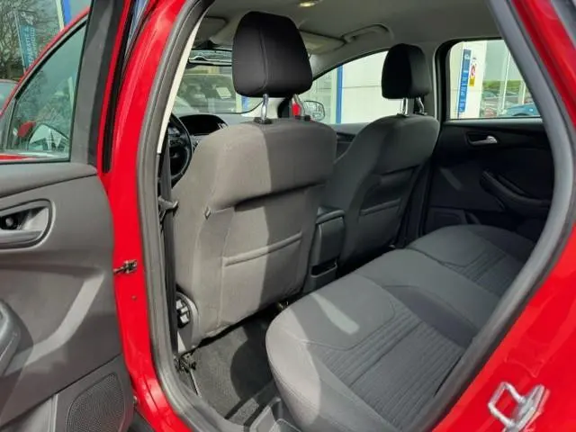 Ford Focus 1.0 Titanium NAP - Clima - Elek. Ramen 2016 Benzine 9