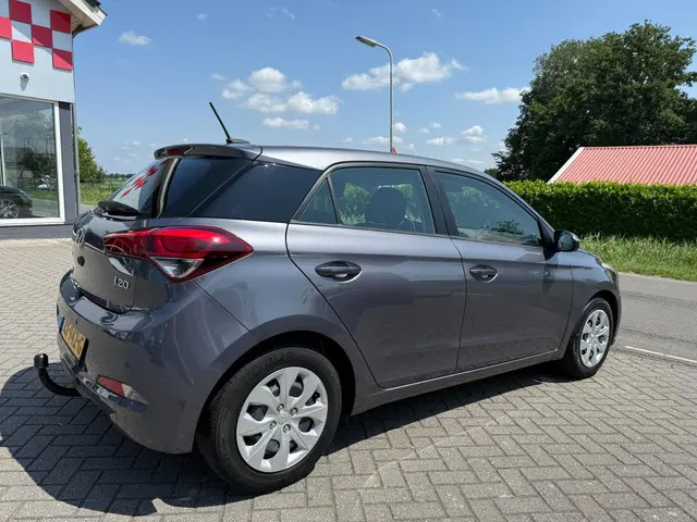 Hyundai i20 1.0 T-GDI Comfort RIJKLAARPRIJS! 2018 Benzine 6