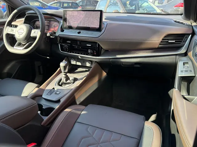 Nissan QASHQAI MHEV 140 MT Tekna 2025 Benzine 5