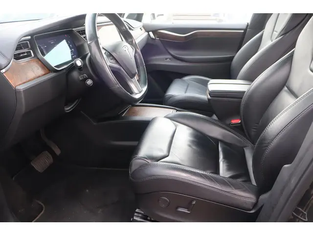 Tesla Model X 100D 2017 Elektrisch 23
