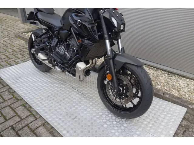Yamaha MT 07 ABS 2023 Benzine 6