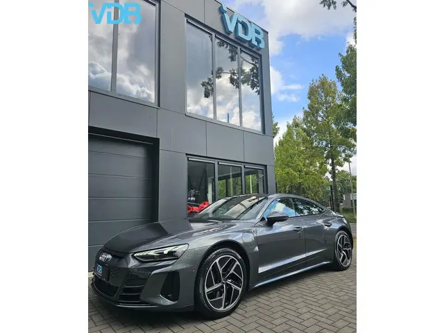 Audi e-tron GT S-Line GT 93 kWh 2021 Elektrisch 24