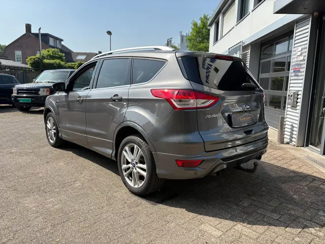 Ford Kuga 1.6 Titanium Plus 4WD 2014 Benzine 8