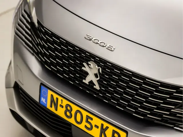 Peugeot 3008 1.2 PureTech Allure Sport 2021 Benzine 33