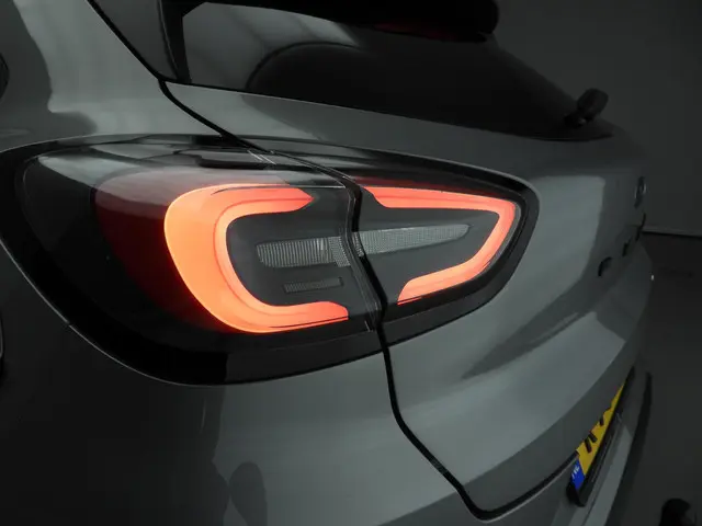 Ford Puma 1.0 EcoBoost Hybrid ST-Line X 2020 Benzine 36