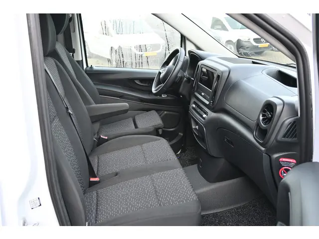 Mercedes-Benz Vito 116 CDI L2 Pro 2024 Diesel 8