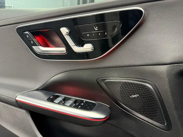 Mercedes-Benz C-Klasse 300 d AMG Line 2023 2023 Diesel 10