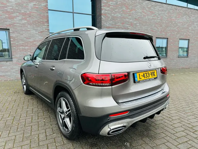 Mercedes-Benz GLB 180 d Premium 2021 Diesel 8