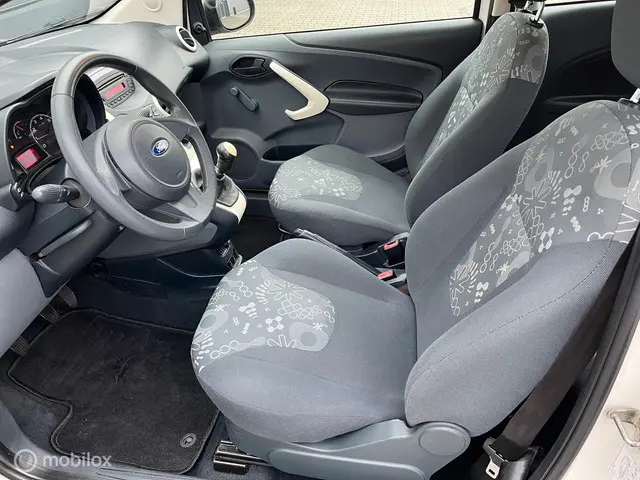 Ford Ka 1.2 Style start/stop 2015 Benzine 5