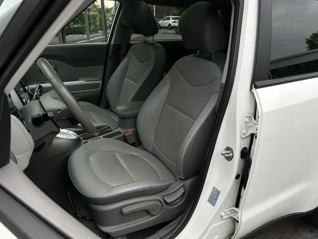 Kia e-Soul EV ExecutivePlusLine 27 kWh 2018 Elektrisch 11