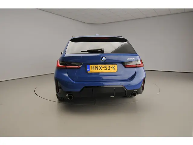 BMW 3 Serie Touring 330e 2024 Hybride Benzine 3