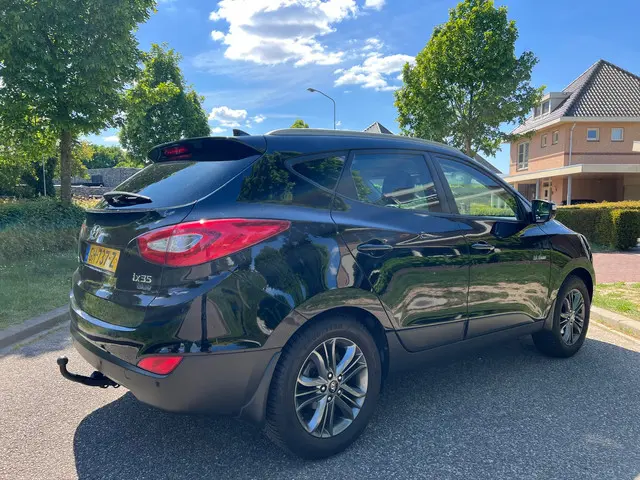 Hyundai ix35 1.6i GDI Go! 2015 Benzine 15