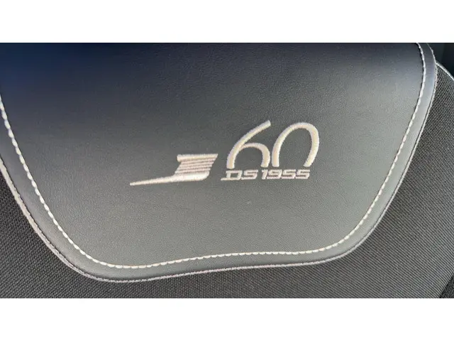 DS DS 3 Cabrio 1.2 PureTech 1955 2015 Benzine 12