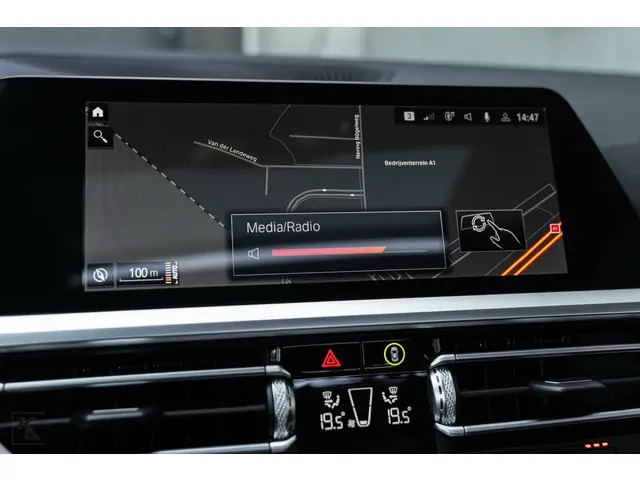 BMW 4 Serie Coupé 420d High Executive 2022 Diesel 54